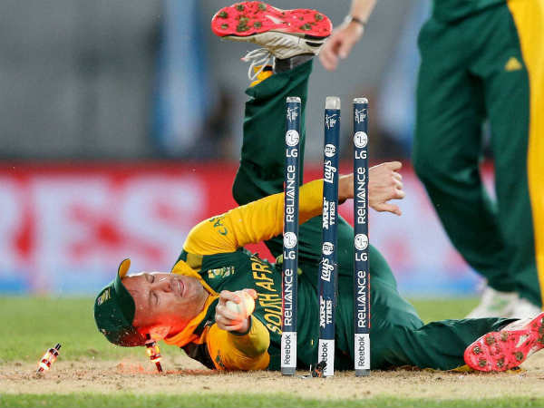 हार के बाद मैदान पर फूट-फूट कर रोये दक्षिण अफ्रीका के खिलाड़ी