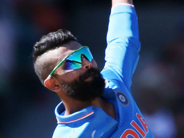 जीत के लिए टोटका: मोहॉक स्टाइल में फील्ड में उतरे हैं जडेजा