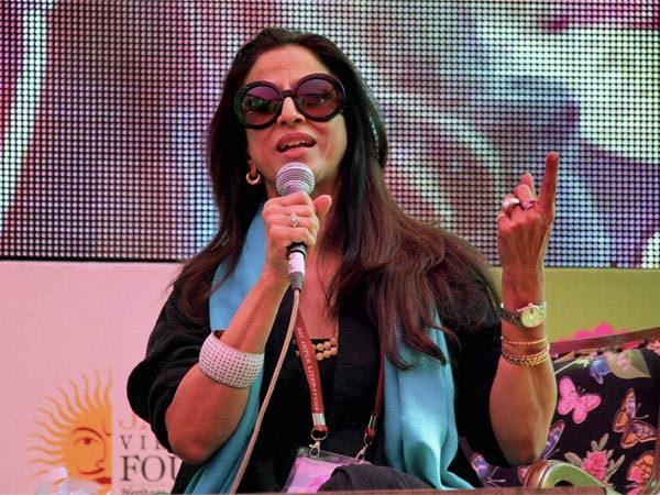 शोभा डे ने ट्विटर पर सचिन तेंदुलकर को लेकर साधा निशाना, ओलंपिक चैंपियनों को BMW कार पर कसा तंज