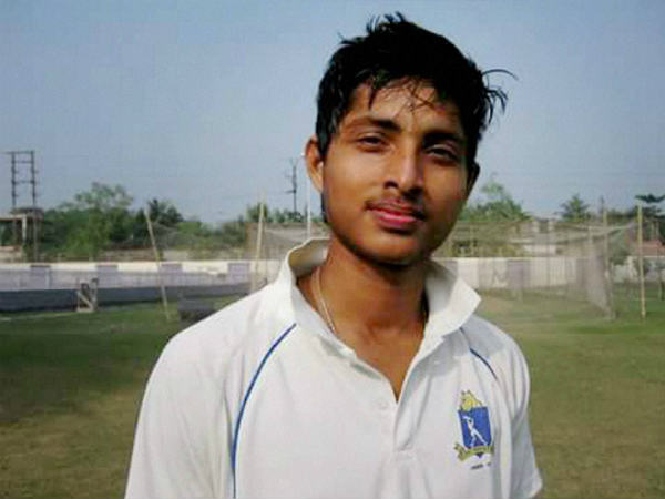 कैच लेते वक्त घायल हुए कोलकाता के क्रिकेटर अंकित केसरी की मौत