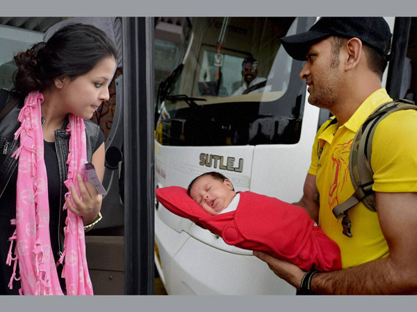 Pics: जब पापा धोनी ने बोला. नन्हीं जीवा ने बदल दी मेरी लाइफ