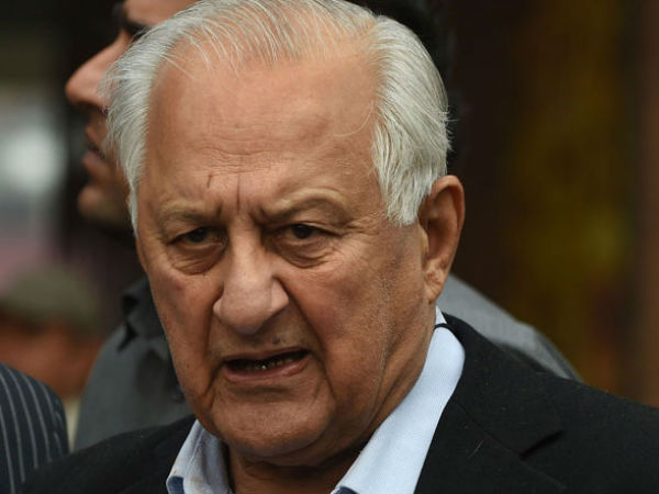 भारत-पाक रिश्ते के बीच में प्लीज क्रिकेट को ना पीसें: पीसीबी प्रमुख