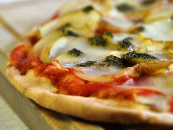 क्रिकेट देखते हुए लोगों को पिज्जा खाना सर्वाधिक पसंद