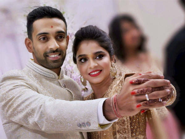 Pics: बांग्लादेश टूर पर जाने वाले धवल कुलकर्णी ने लंबे अफेयर के बाद की सगाई