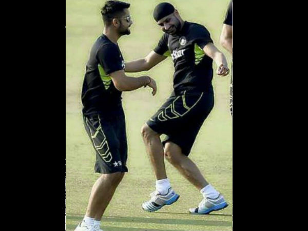 बांग्लादेश जाने से पहले हरभजन सिंह ने किया भांगड़ा, विराट-धवन भी थिरके