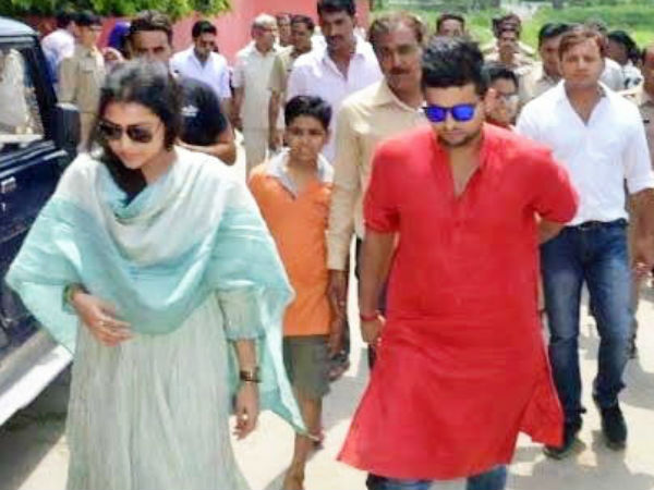 बीवी संग ससुराल पहुंचे जमाई राजा रैना ने गांव में जमाया रंग, देखें वीडियो