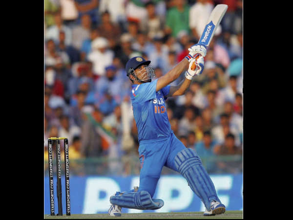 जिम्बाब्वे खिलाफ लगाया विजयी छक्का