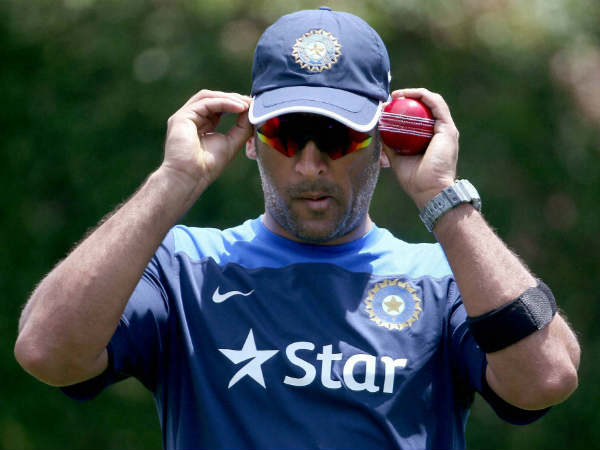 ब्रिटिश सेना की मदद के लिए बल्ला उठायेंगे लेफ्टिनेंट कर्नल महेंद्र सिंह