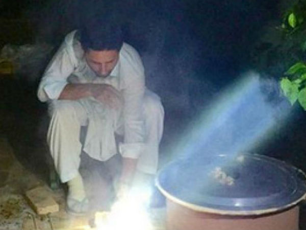 'लीजिये शाहिद अफरीदी तो घरवालों के लिए बावर्ची बन गये'