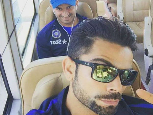 बूटअप कैंप के लिए धर्मशाला पहुंची टीम इंडिया, कोहली ने शेयर की सेल्फी