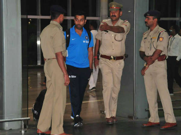 रोहित शर्मा सहित सभी खिलाड़ियों को देख लोगों के चेहरे खिले