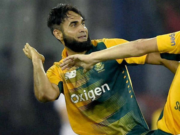 इमरान ताहिर का लगातार दो विकेट लेना