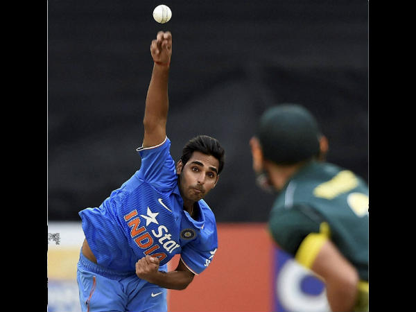 भुवनेश्वर और उमेश की महंगी गेंदबाजी