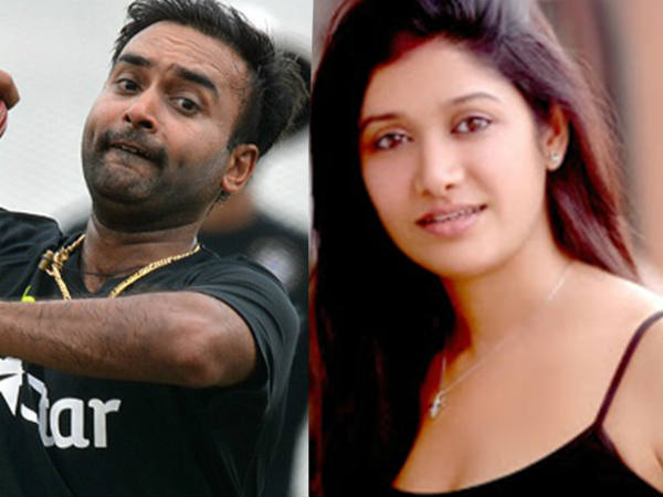 पिछले तीन साल से अमित से दोस्ती