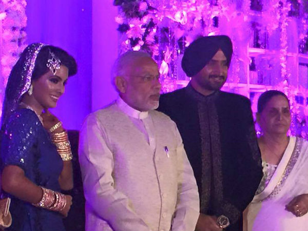 Pics: भज्जी-गीता के ग्रैंड रिसेप्शन में पहुंचे पीएम मोदी और कई दिग्गज