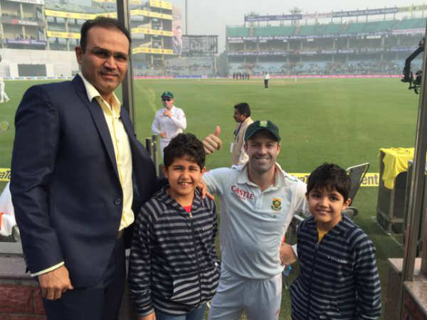 टीम से बाहर किये जाने पर फिर छलका वीरेंद्र सहवाग का दर्द