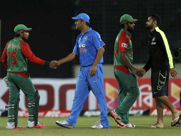 धोनी से पंगा