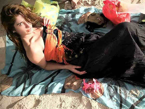 Pics: सच में काफी हॉट है क्रिकेटर नवजोत सिंह सिद्धू की बेटी राबिया