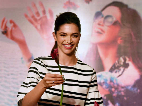 जानिए दीपिका पादुकोण की लाइफ से जुड़ी बातें जो फिल्मी नहीं