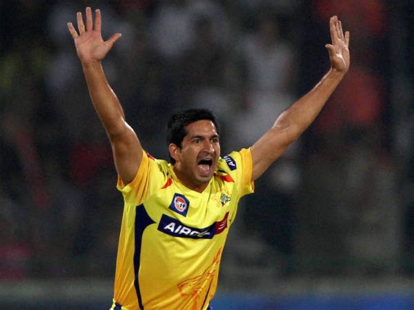 परिवार और करीबी दोस्त सेरोमनी का हिस्सा