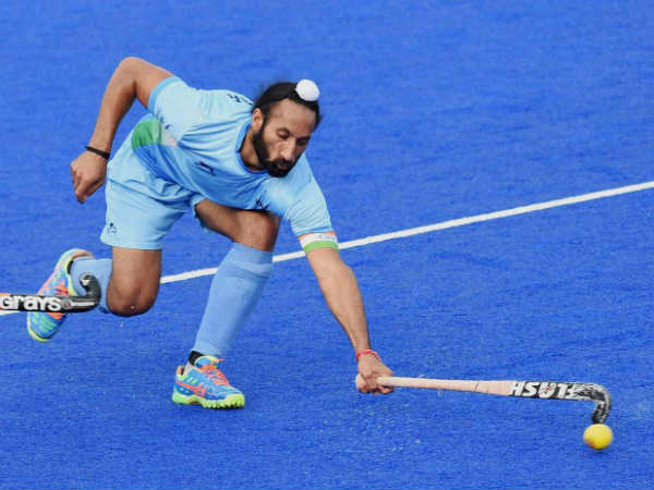 मिडफील्डर