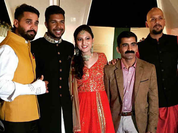 बुधवार को की सगाई