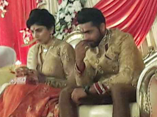 रीवाबा की उंगली में पहनाई सर जडेजा ने अपने प्यार की अंगूठी