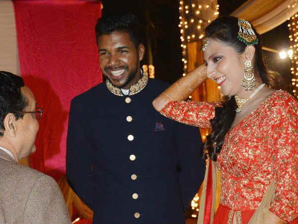 करीबी शामिल