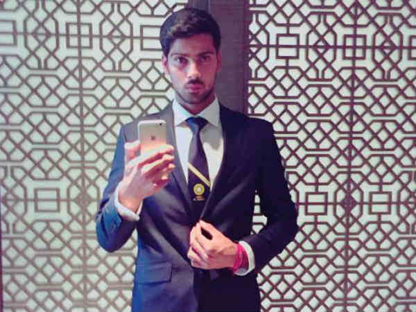 जन्म दिल्ली में