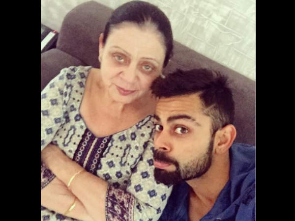 मां के साथ