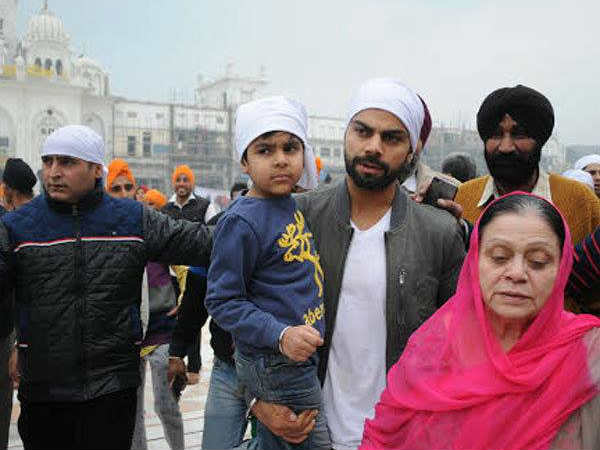 मां संग किया दर्शन