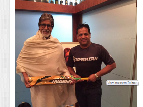 Pics: क्रिस गेल ने भेजा बॉलीवुड शहंशाह को अनमोल गिफ्ट