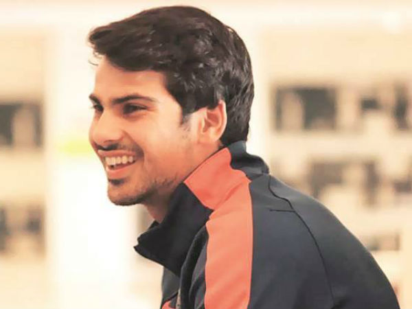 Pics: मिलिए अंडर 19 टीम के वरूण धवन से, लड़कियां छिड़कती हैं जान