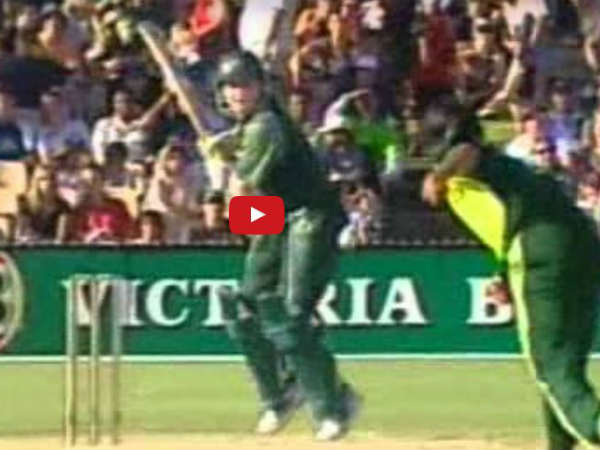 क्रिकेट के इतिहास का सबसे अजीबो गरीब शॉट, विकेट उड़ा ले लिया रन