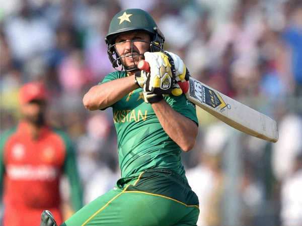 अफरीदी के बेहतरीन रिकॉर्ड