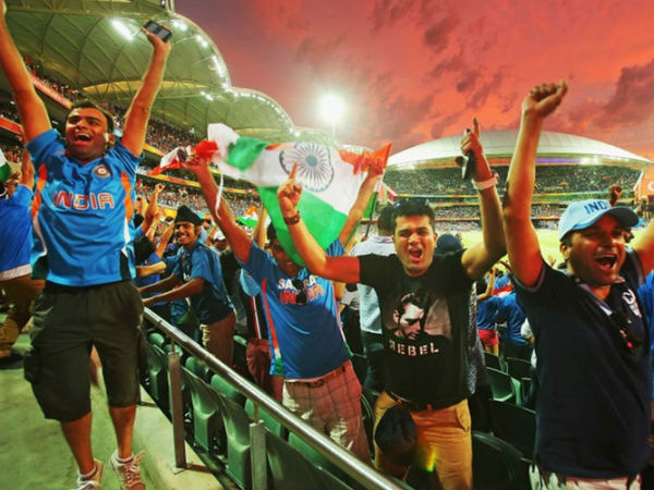 #IndvsPak: भारत ने दर्ज की पाक पर रोमांचक जीत, देश में जश्न ही जश्न