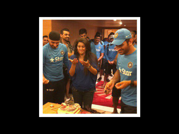 भज्जी ने साथियो संग मनाया गीता बसरा का जन्मदिन, ख्वाहिश रह गयी अधूरी