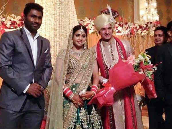 Pics: महिला दिवस पर क्रिकेटर मोहित शर्मा ने की प्रेमिका श्वेता से शादी