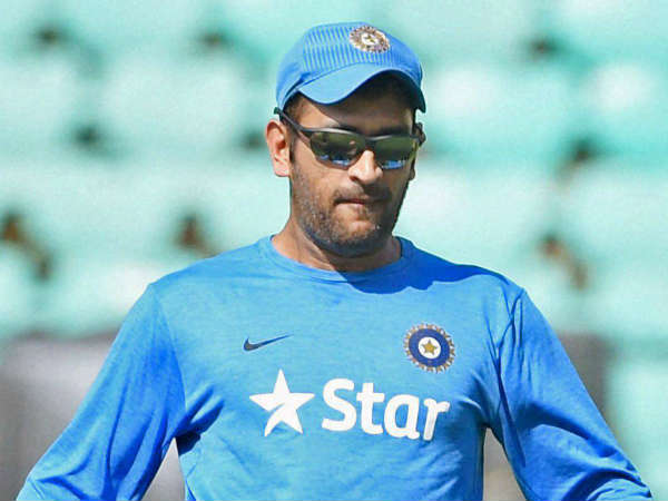 विकेट कीपर द्वारा सबसे अधिक विकेट लेने का रिकॉर्ड