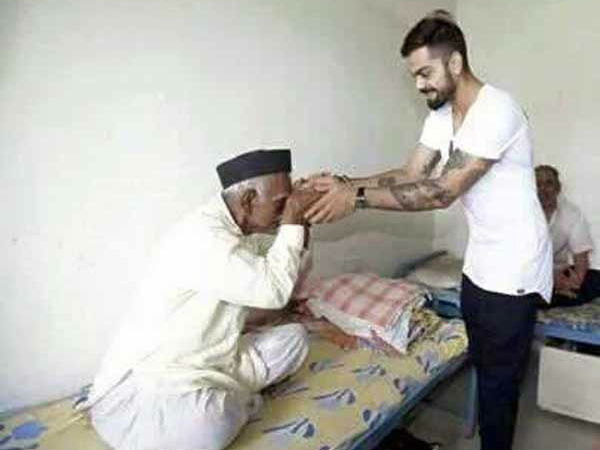 IPL मैच से पहले वृद्धाश्रम पहुंचे कोहली कहा, बुजुर्गों को बोझ ना समझें