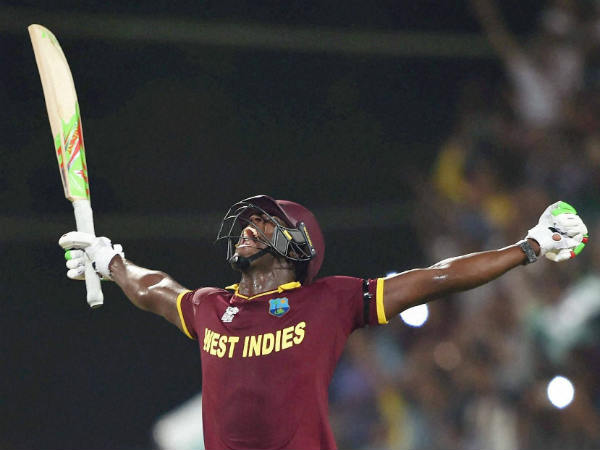 ब्रेथवेट के 4 छक्कों ने इंडीज को बनाया चैंपियन, विराट ने दी थी जर्सी