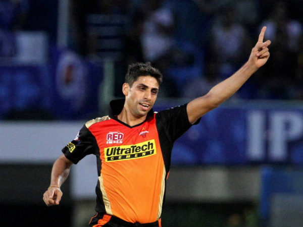 Ashish Nehra out of IPL with hamstring injury