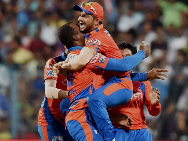 'सुपरहीरो' की तरह हवा में उछलकर रैना ने पकड़ा 'तुक्का' कैच, वीडियो वायरल