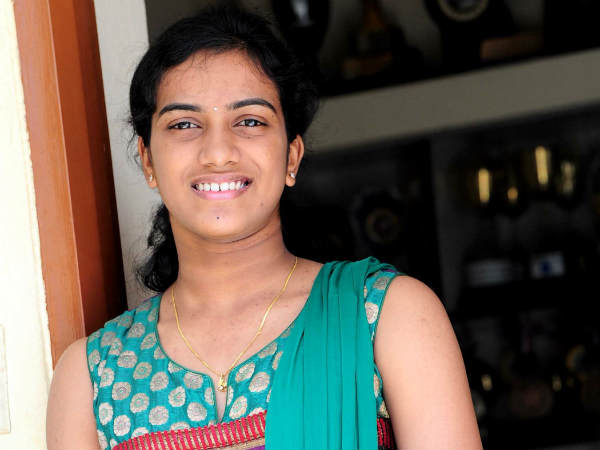 पहला बैडमिंटन पदक