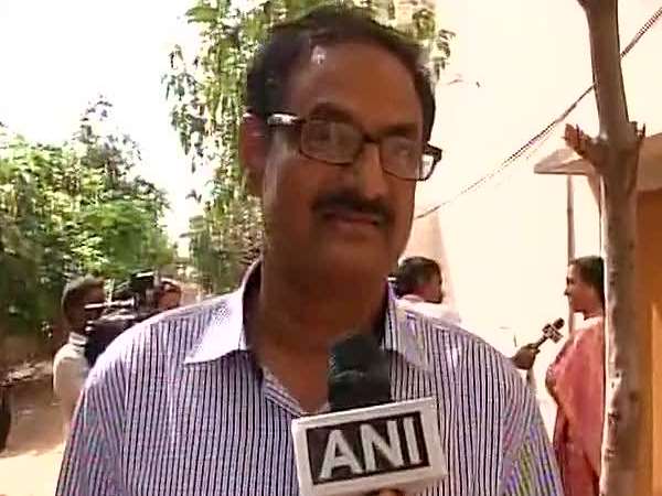 सिंधु के पिता