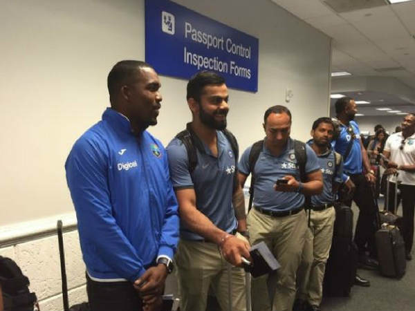 वेस्टइंडीज संग टी-20 क्रिकेट सीरीज़ के लिए भारतीय टीम धोनी की अगुवाई में अमरीका रवाना