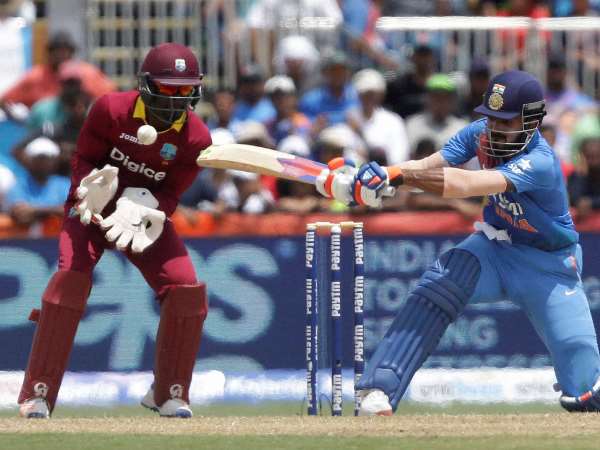 भारत की हार पर सोशल मीडिया का हाल, पढ़िए मजेदार ट्वीट