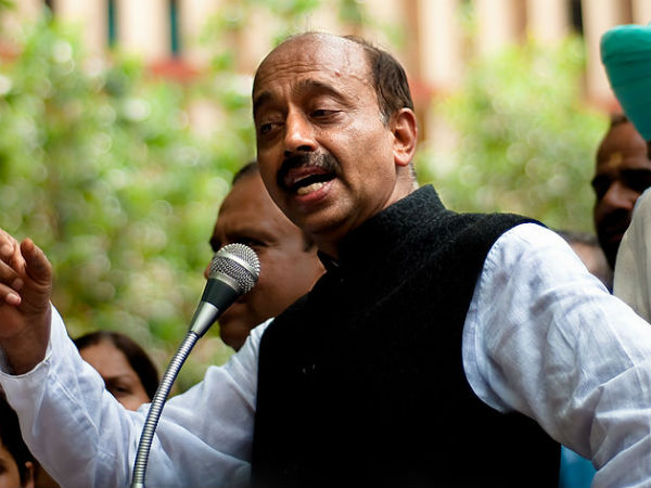 विजय गोयल ने सिंधु-साक्षी को बताया गोल्ड मेडलिस्ट, ट्विटर पर उड़ी खिल्ली