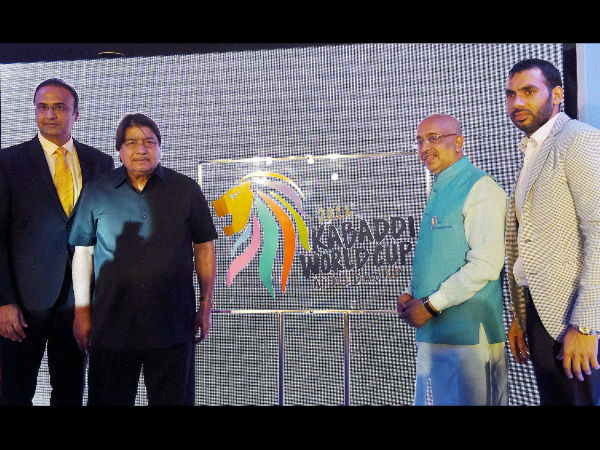 कबड्डी विश्‍वकप: देखिए कैसे भारतीय टीम को सपोर्ट कर रहे हैं खेल सितारे