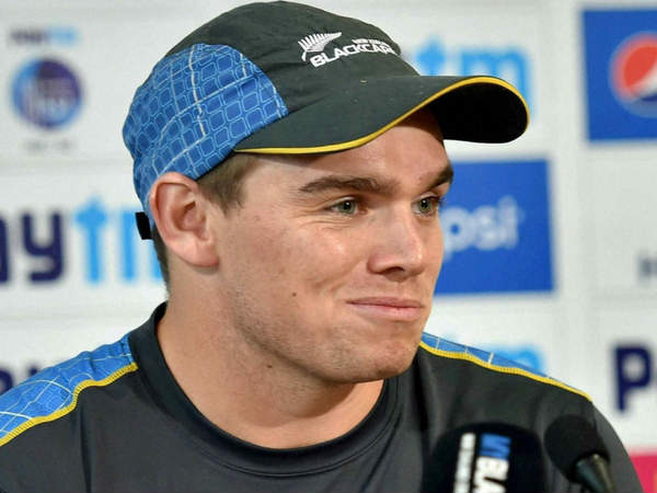 इस बल्लेबाज ने बनाया 'कैरी द बैट' रिकॉर्ड, नहीं बना सका है कोई भारतीय खिलाड़ी